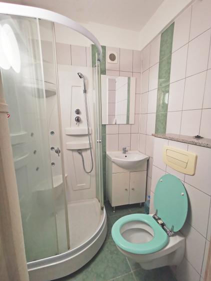 Apartament cu 2 camere decomandat în P-ța Unirii