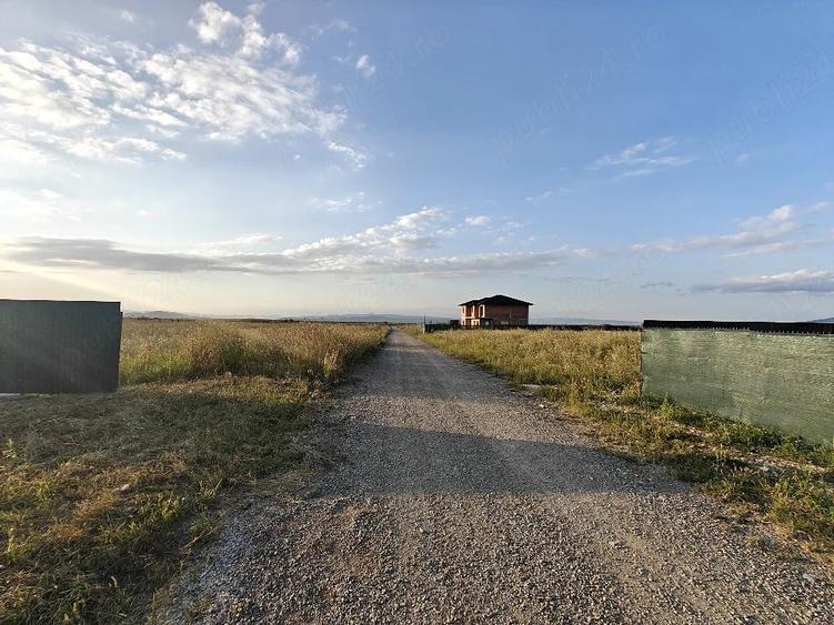 Teren de 781 mp, în Tărlungeni