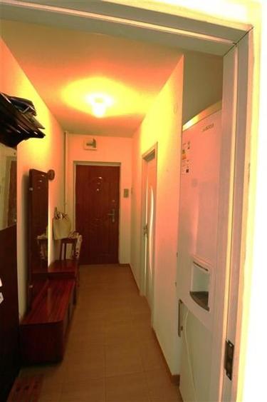 Apartament cu 3 camere semidecomandat în Gării