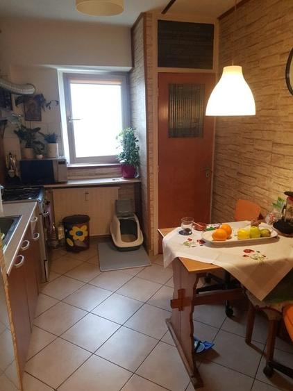Apartament cu 4 camere decomandat în Colentina — fotografia 3
