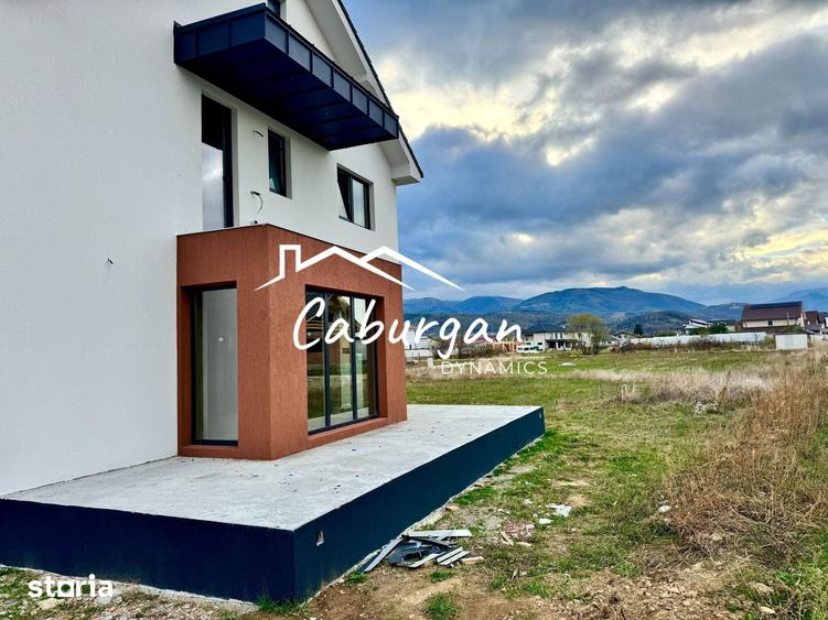 Casă cu 4 camere cu Teren 490 Mp în Șura Mică