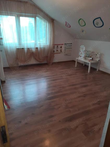 Casă cu 9 camere cu Teren 400 Mp în Militari