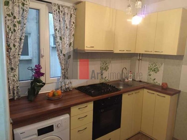 Apartament cu 2 camere decomandat, mobilat în Giurgiului