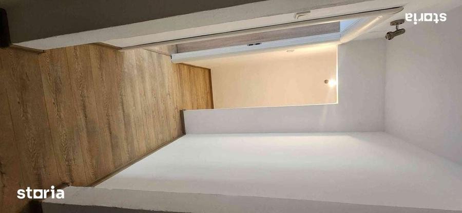 Apartament cu 2 camere decomandat în Tractorul