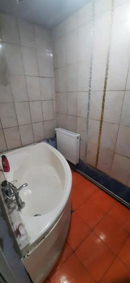 Garsonieră decomandată în Boul Roșu