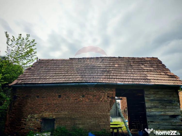 Casă cu 3 camere cu Teren 1757 Mp în Ultracentral