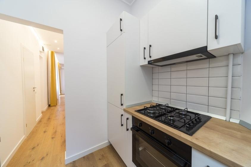 Apartament cu 2 camere decomandat, mobilat în Universitate