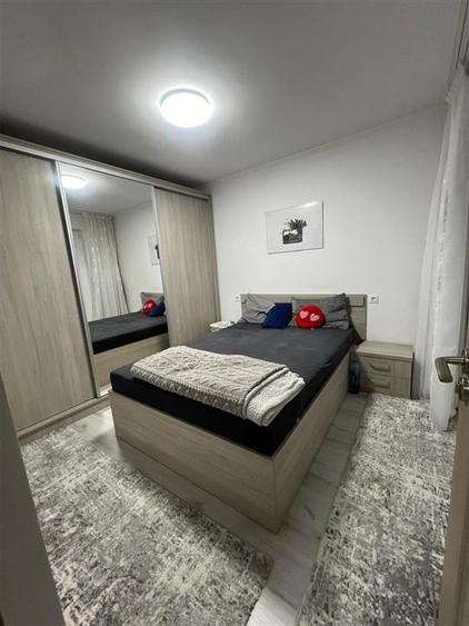 Apartament cu 2 camere semidecomandat în Valenta