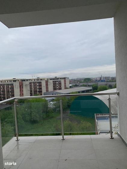 Garsonieră decomandată în Eroii Revoluției