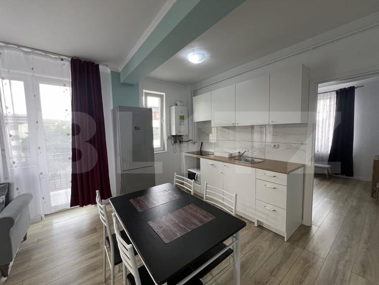 Apartament cu 2 camere semidecomandat, mobilat în Florești