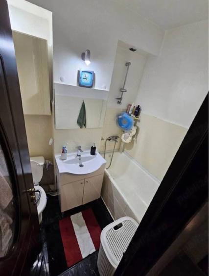 Apartament cu 3 camere decomandat în Mircea cel Bătrân