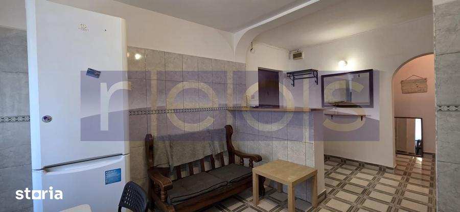 Apartament cu 3 camere decomandat în Centrul Civic