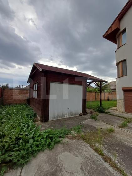 Casă individuală cu 5 camere cu Canalizare în Sud-Est