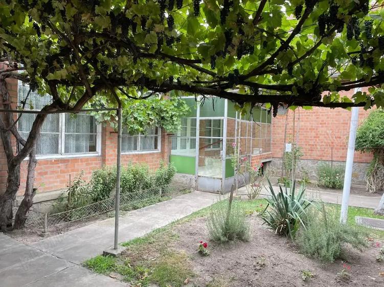Casa din caramida - 1
