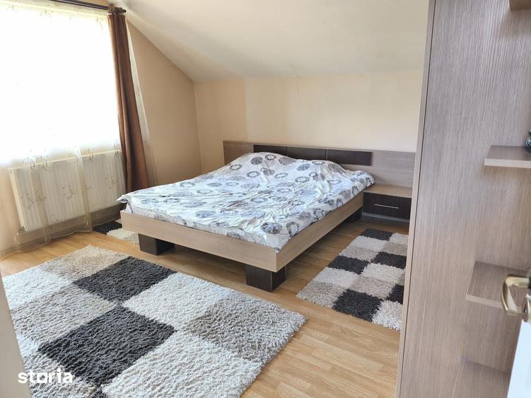 Casă cu 3 camere cu Teren 400 Mp în Acățari