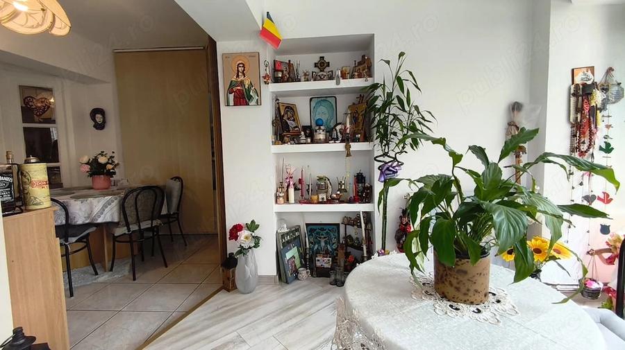 Apartament cu 2 camere decomandat în Piața Centrală