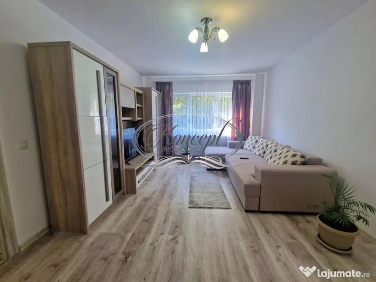 Apartament cu 3 camere decomandat în Plopilor