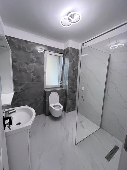Inchiriez apartament 3 camere in Floresti
