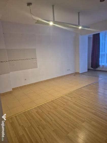 Garsonieră decomandată în Iosia