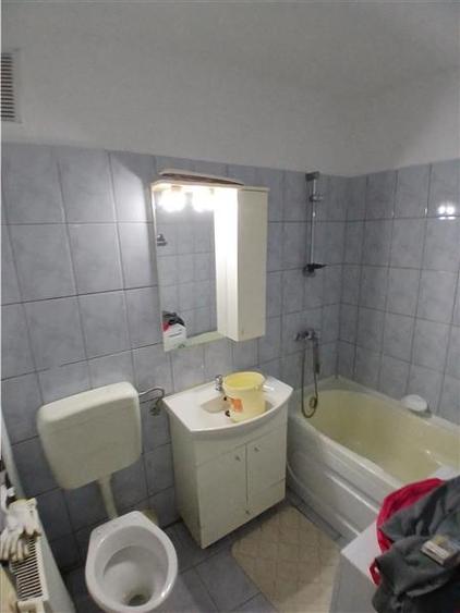 Garsonieră semidecomandată în Lipovei
