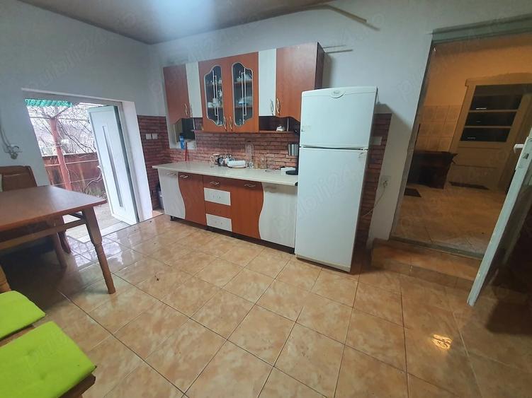 Casă cu 6 camere cu Teren 1100 Mp în Colun