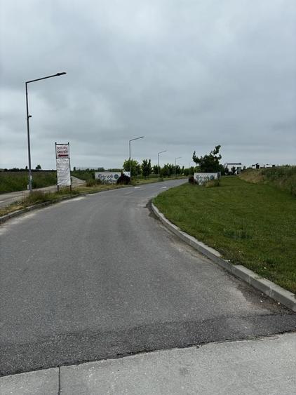 Spațiu comercial, în Ulmi