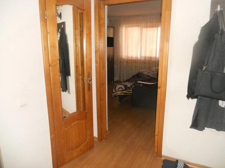 Garsonieră decomandată în Central