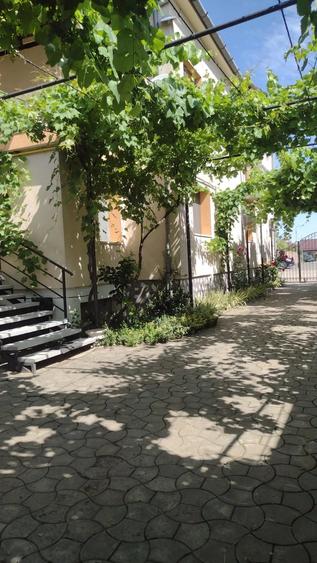Casă cu Teren 1378 Mp în Utvin