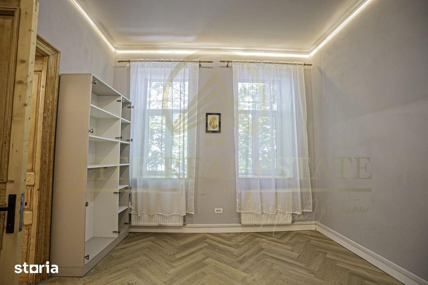 Apartament cu 5 camere în Central