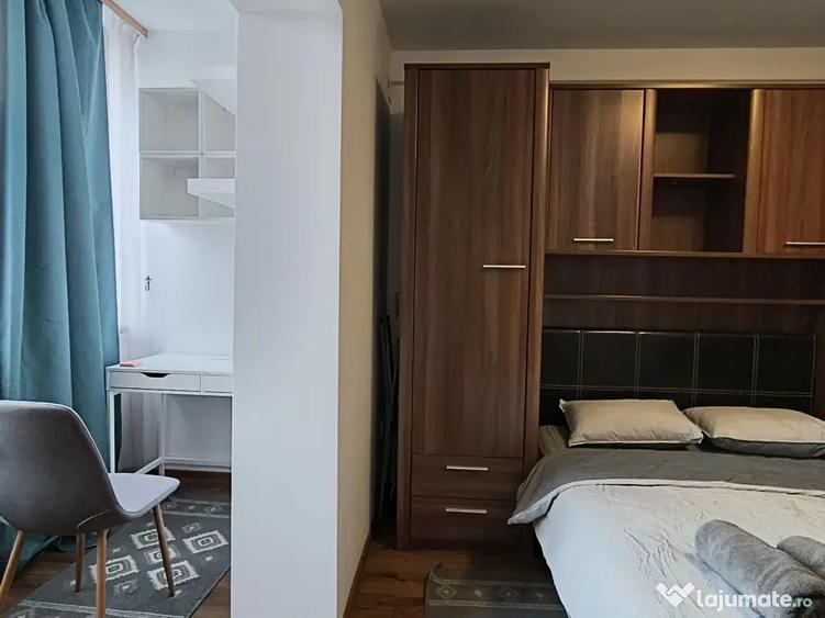 Apartament cu 3 camere decomandat în Central