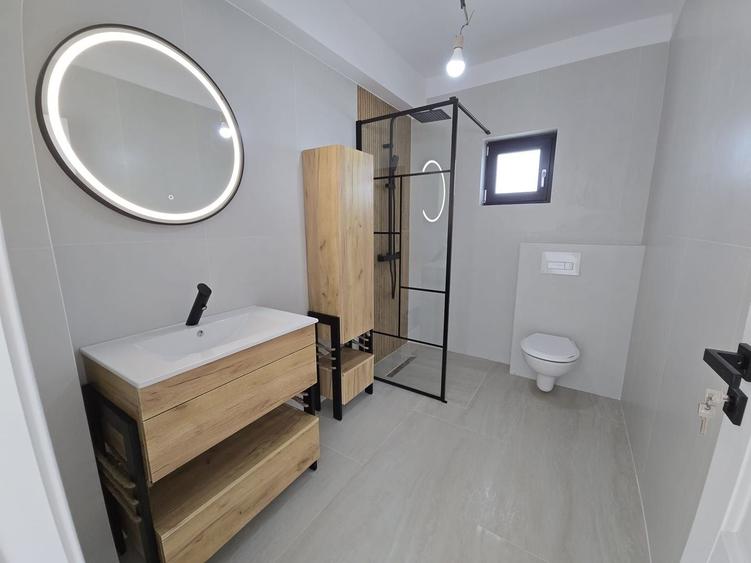 Casă cu 4 camere cu Canalizare în Berceni