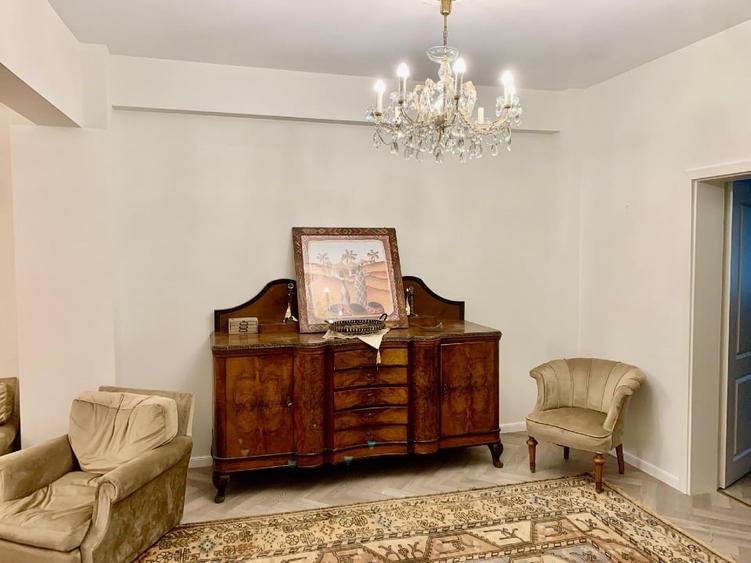 Apartament cu 2 camere semidecomandat, mobilat în Cișmigiu