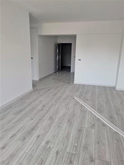 Garsonieră decomandată în Galata