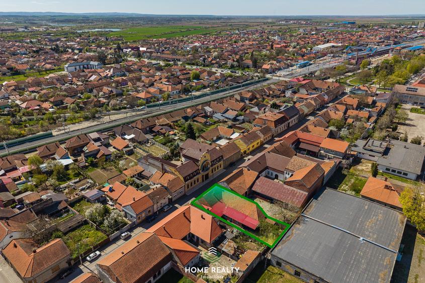 Casă individuală cu 6 camere cu Canalizare în Sud-Vest
