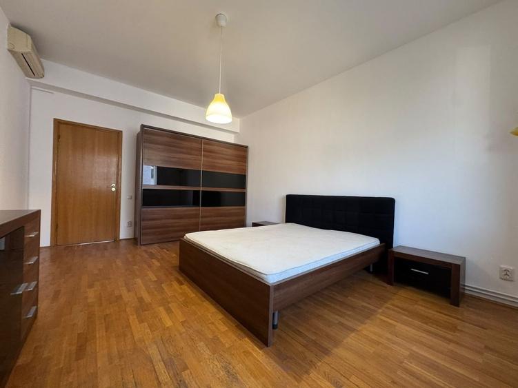 Apartament cu 3 camere decomandat, mobilat în Unirii