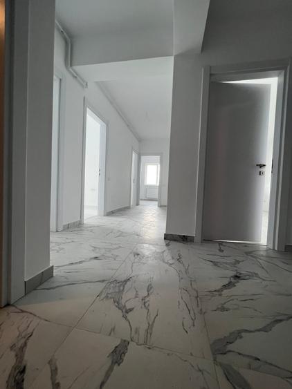 Apartament cu 2 camere decomandat în Brâncoveanu