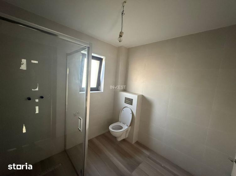 Casă cu 5 camere cu Teren 1100 Mp în Valea Lupului