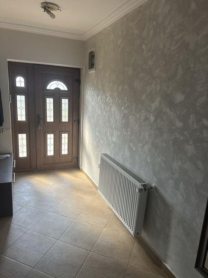 Casă cu 4 camere în Giroc