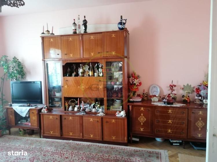 Casă cu 4 camere cu Teren 1710 Mp în Central
