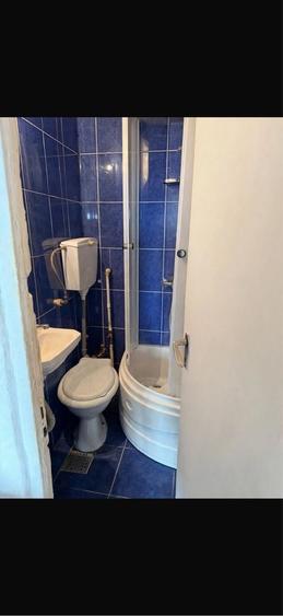 Apartament cu 3 camere semidecomandat în Războieni