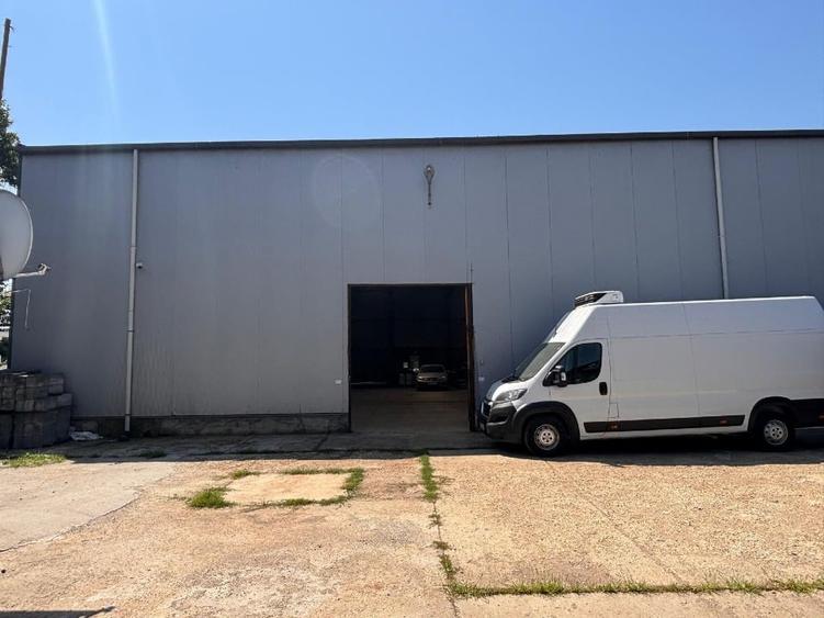 Spațiu industrial, de 480 mp, în Central