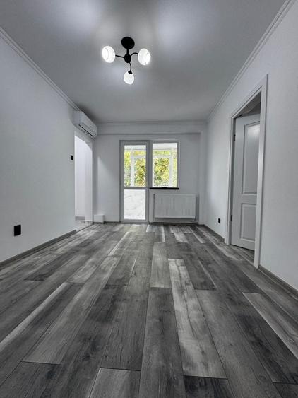 Apartament cu 3 camere semidecomandat în Bârnova
