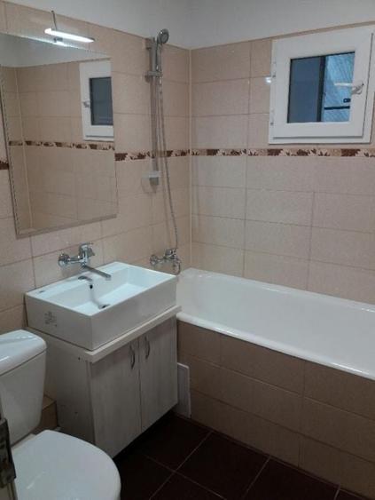 Apartament cu 2 camere decomandat în Colentina