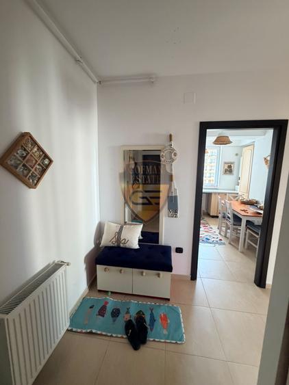 Apartament cu 2 camere decomandat, mobilat în Mamaia