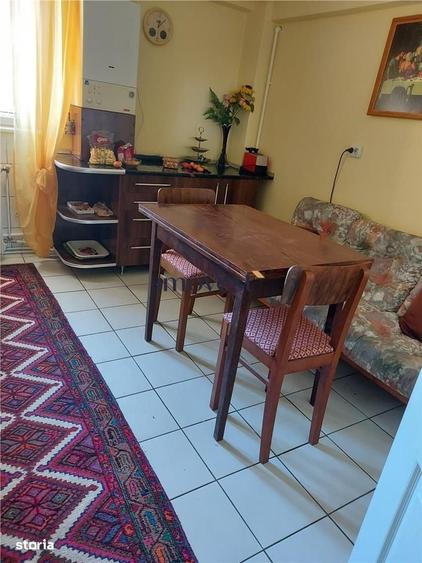 Apartament cu 4 camere în Lucian Blaga
