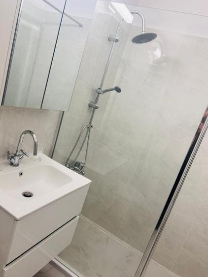 Garsonieră decomandată, mobilată în Alba Iulia