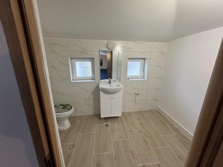 Apartament cu 4 camere nedecomandat în Plevnei