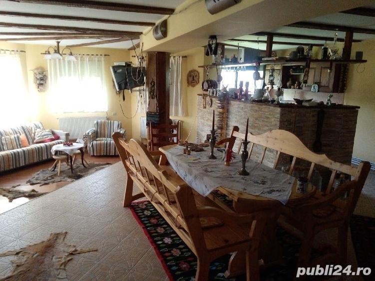 Casă cu 7 camere cu Teren 750 Mp în Greșu