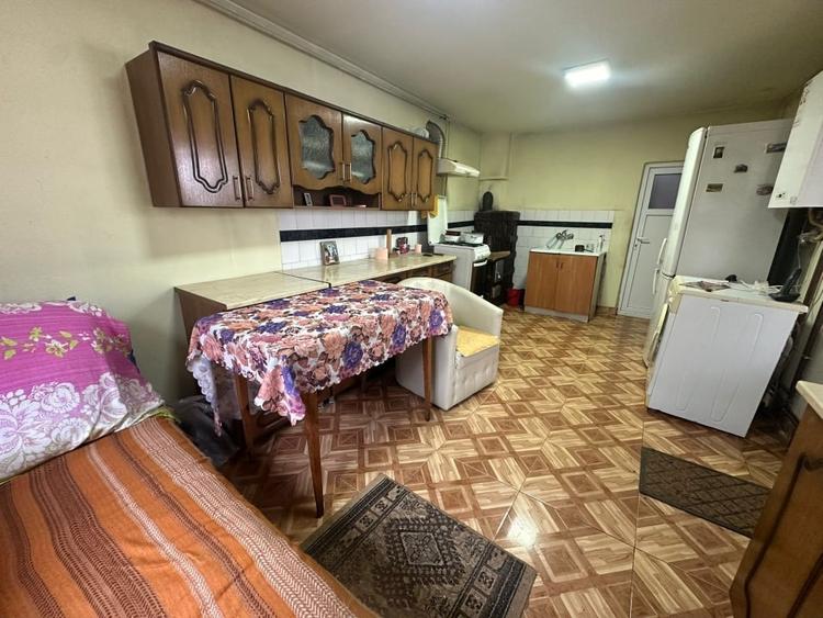 Casă individuală cu 5 camere cu Canalizare în Cugir