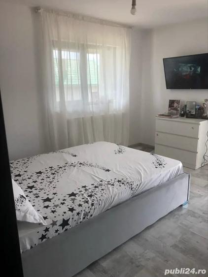 Casă cu 4 camere în Glina